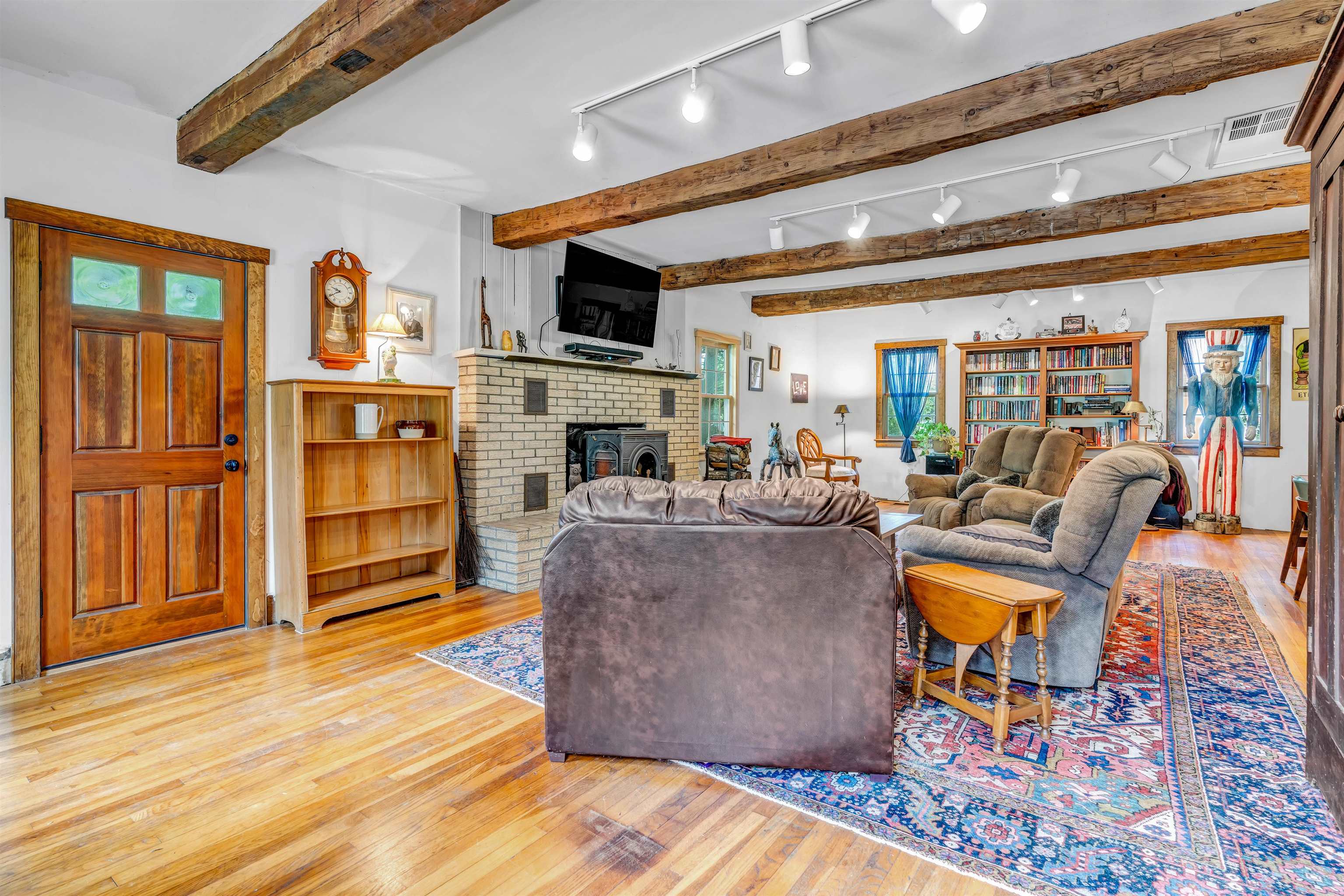 7 Quechee Road Hartland, VT 05048 - Photo 3 of 17