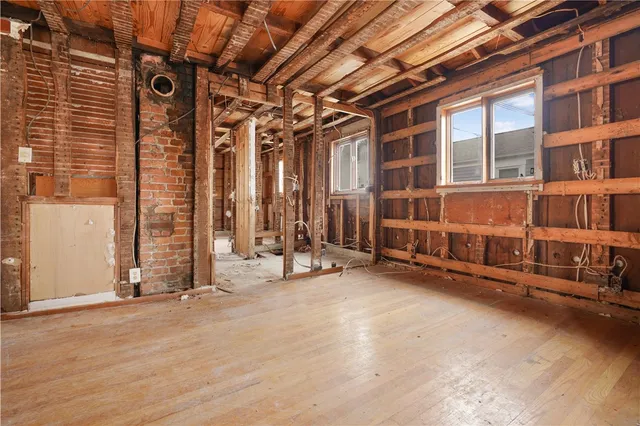 $315,000 | 115 Market Street, Warren, RI 02885