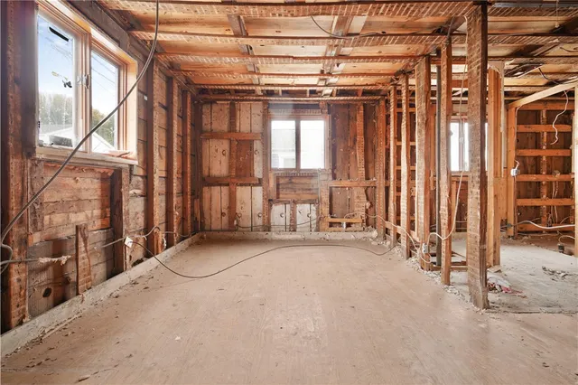 $315,000 | 115 Market Street, Warren, RI 02885