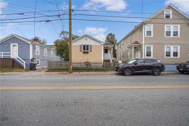 $315,000 | 115 Market Street, Warren, RI 02885