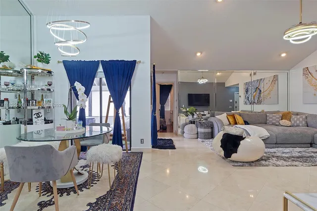 $4,000 | 2330 Dover, Weston, FL 33326