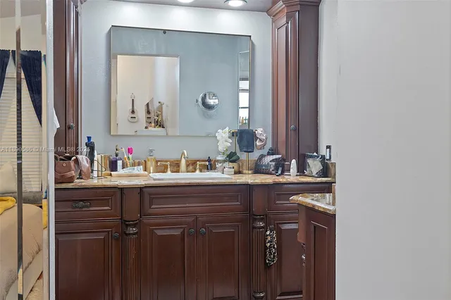 $4,000 | 2330 Dover, Weston, FL 33326