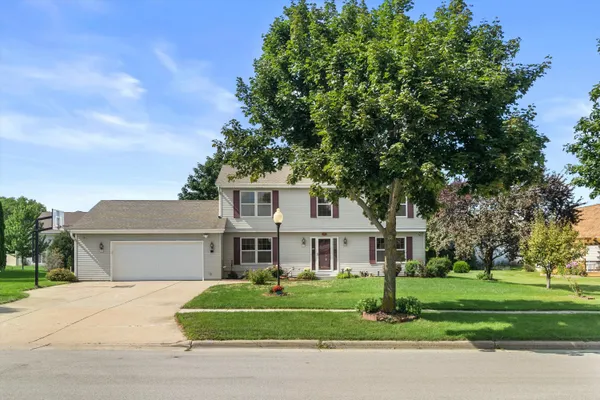 $559,000 | 629 2 Rivers Drive, Mukwonago, WI 53149