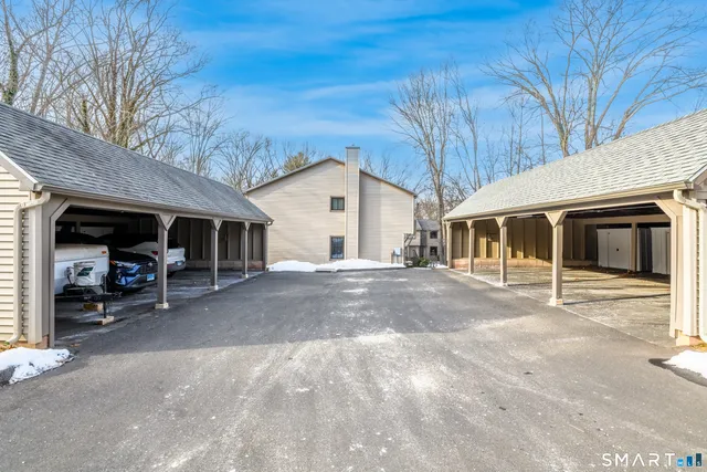 $349,900 | 32 Conestoga Way, Unit 32, Glastonbury, CT 06033