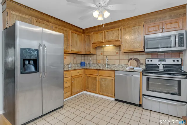 $349,900 | 32 Conestoga Way, Unit 32, Glastonbury, CT 06033