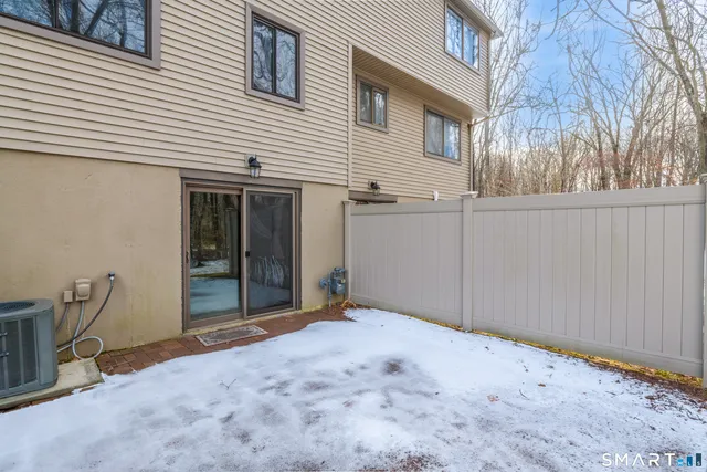 $349,900 | 32 Conestoga Way, Unit 32, Glastonbury, CT 06033