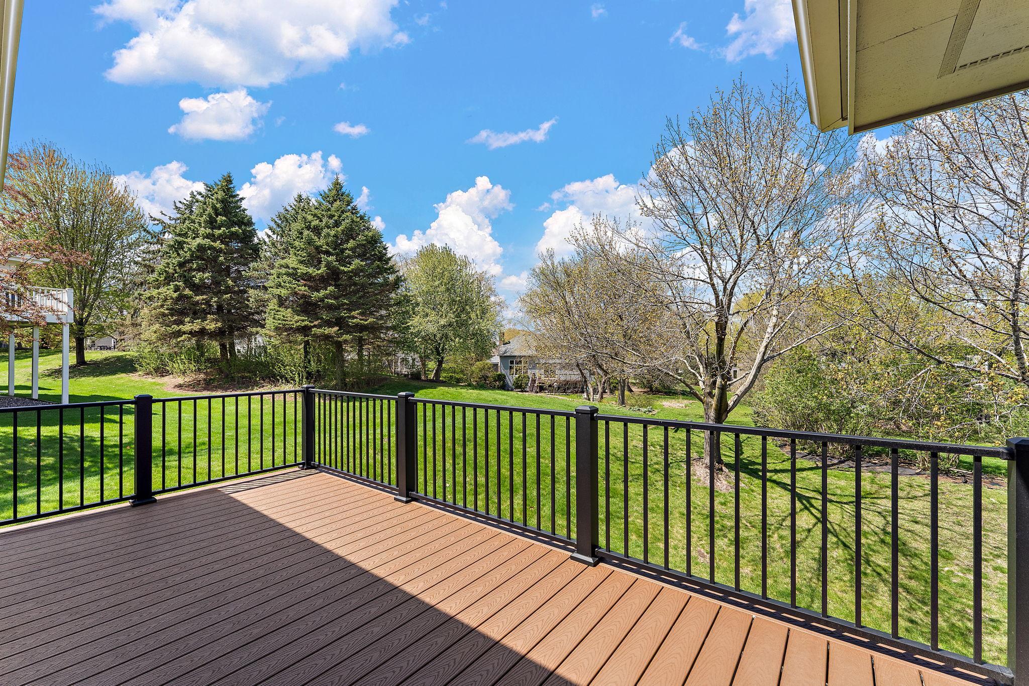 8914 Hilloway Road Eden Prairie, MN 55347 - Photo 14 of 45