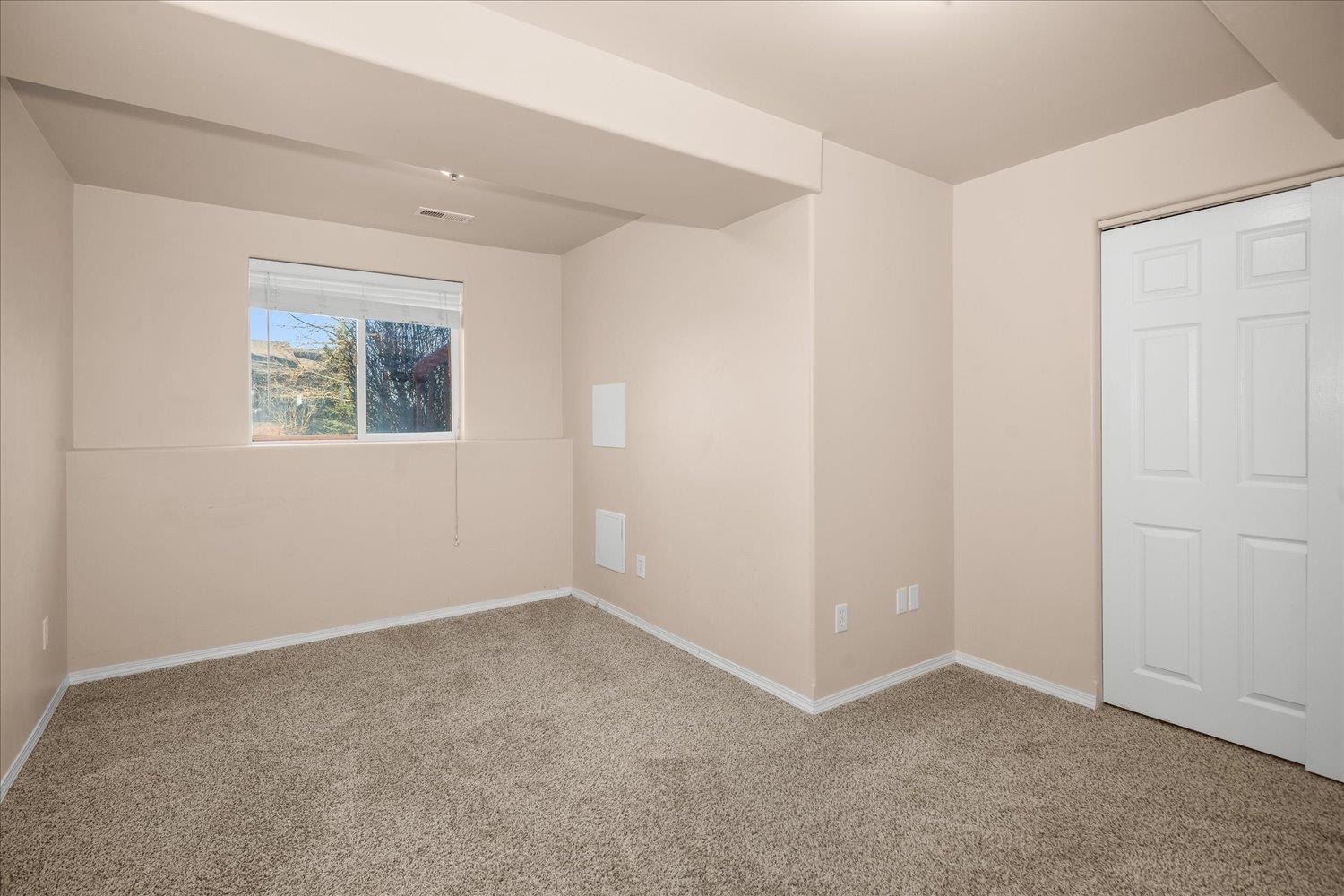 716 North 8th Street Cheney, WA 99004 - Photo 29 of 48