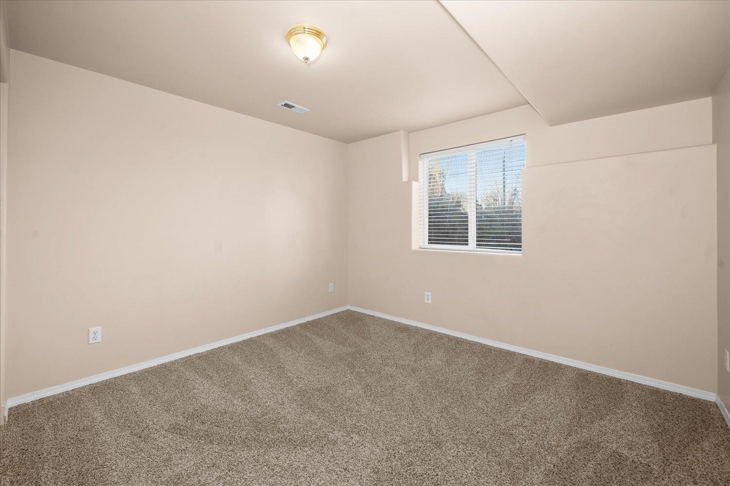 716 North 8th Street Cheney, WA 99004 - Photo 33 of 48