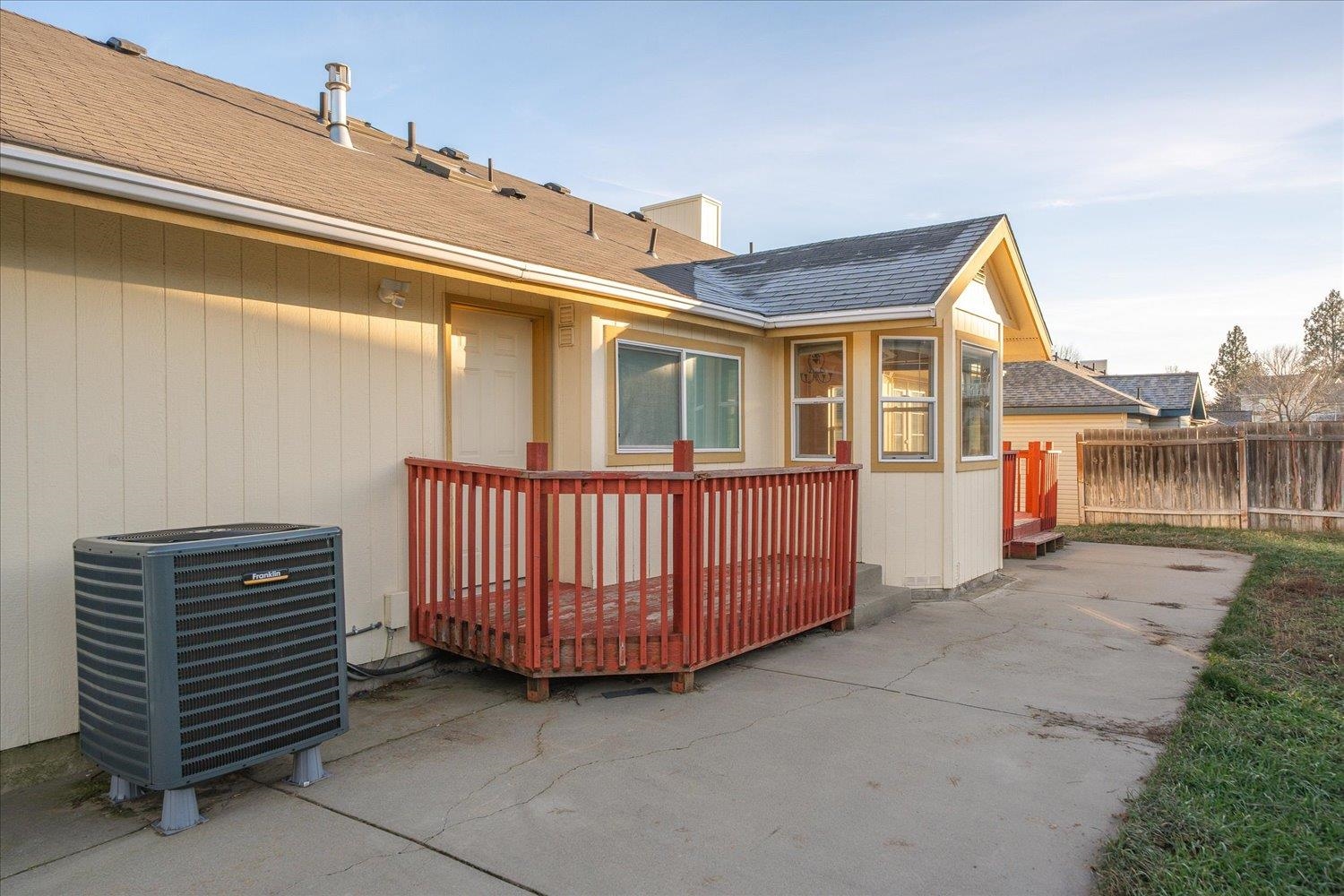 716 North 8th Street Cheney, WA 99004 - Photo 41 of 48