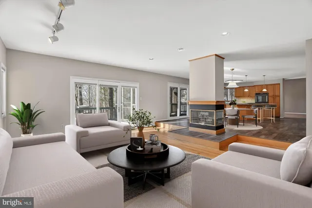 $929,900 | 6913 Annabel Court, Columbia, MD 21044