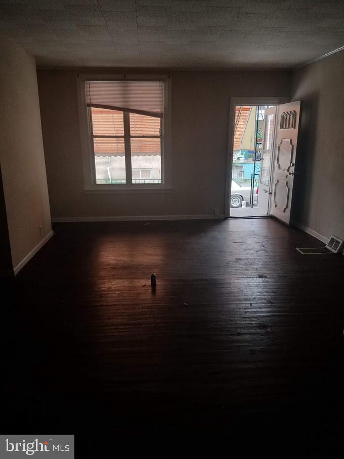 6146 Reedland Street Philadelphia, PA 19142 - Photo 2 of 21 Gallery Image 2