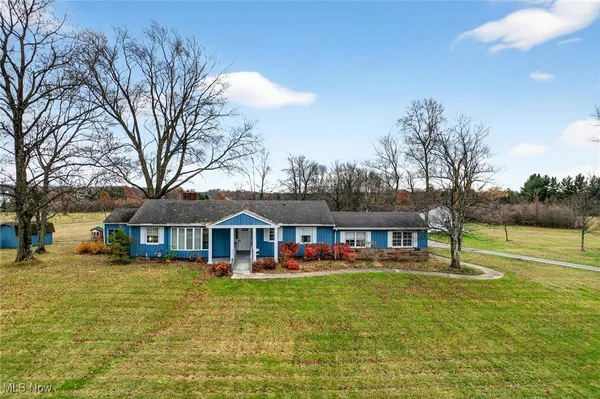 $411,500 | 13149 Gar Highway, Chardon, OH 44024