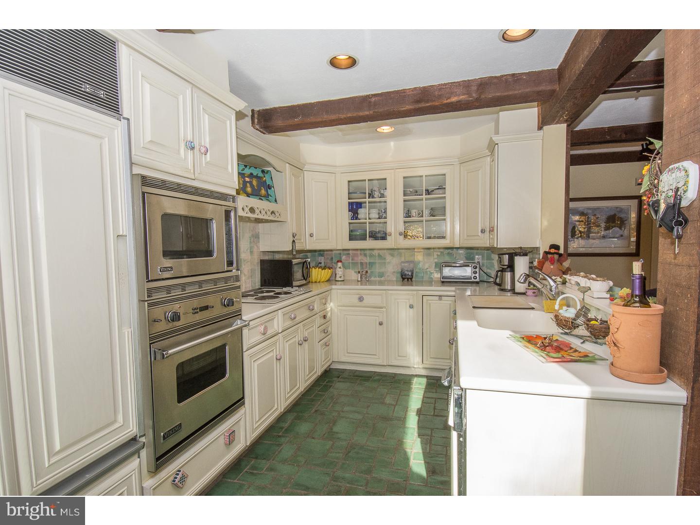 1870 Colt Road Media, PA 19063 - Photo 9 of 25 Kitchen