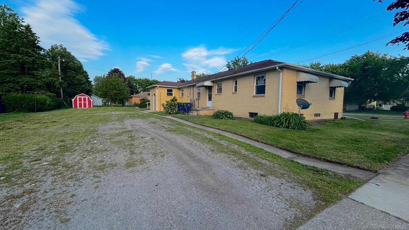 2311 22nd Street Bay City, MI 48708 - Photo 2 of 23