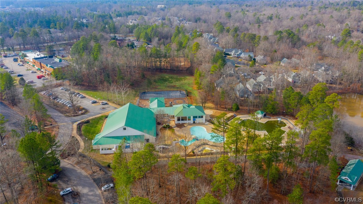 6314 Walnut Bend Drive Midlothian, VA 23112 - Photo 45 of 50 an aerial view of a houses with yard