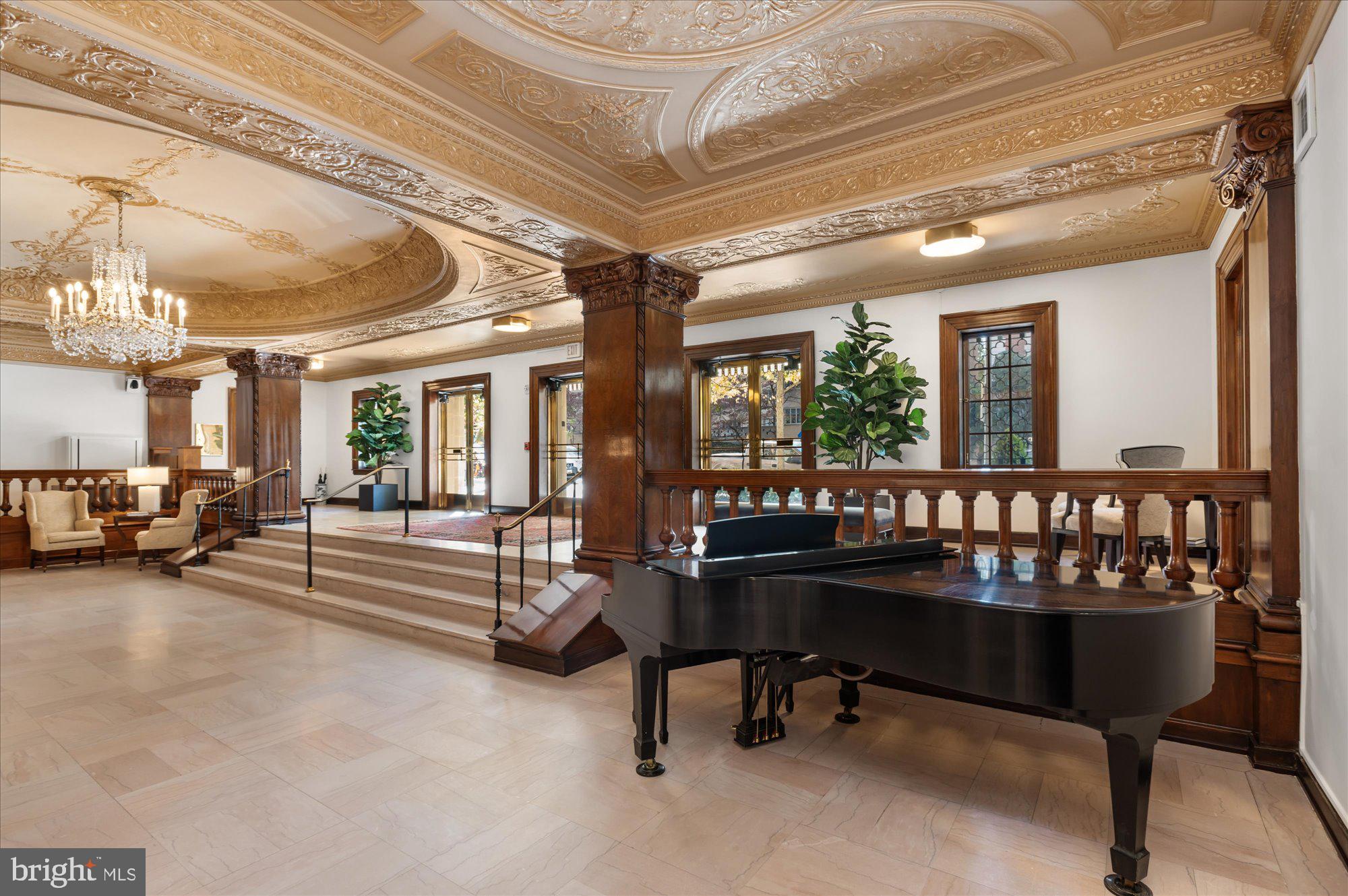 2101 Connecticut Avenue Northwest, Unit 36 Washington, DC 20009 - Photo 23 of 34 Building lobby