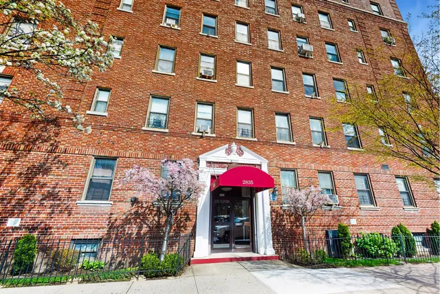 $449,000 | 2835 Bedford Avenue, Unit 1B | Flatbush