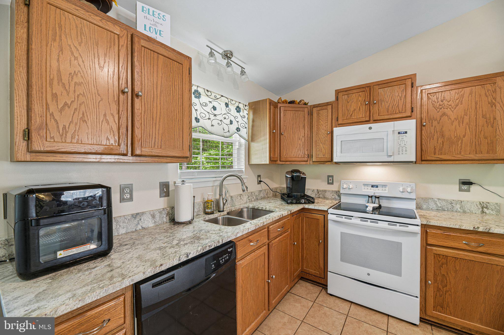 11533 Bootstrap Trail Lusby, MD 20657 - Photo 9 of 28