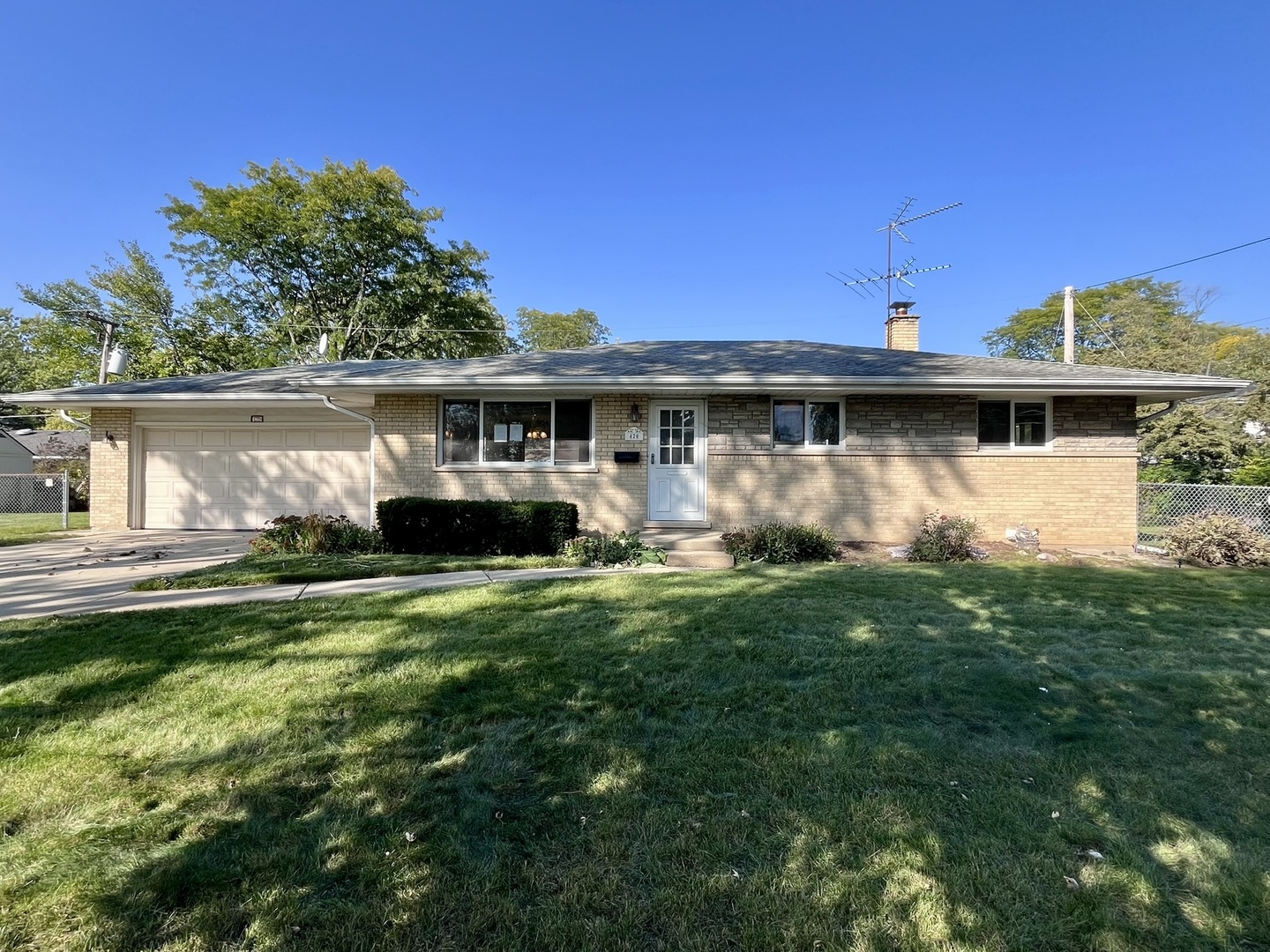 420 West Millers Road Des Plaines, IL 60016 - Photo 1 of 20 Gallery Image 1
