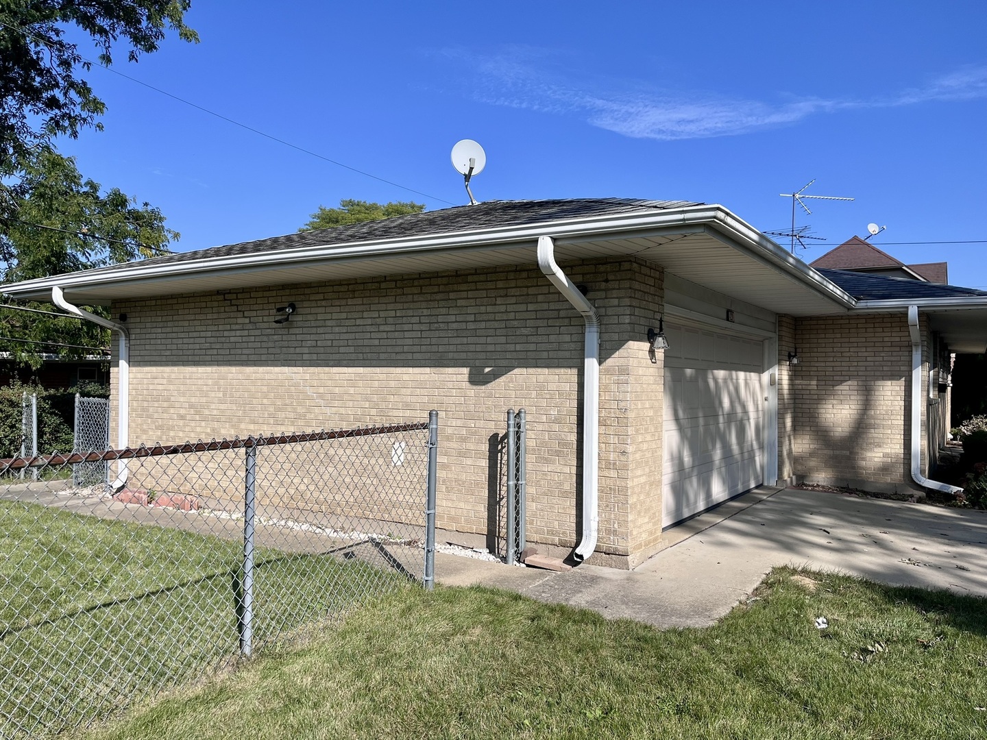 420 West Millers Road Des Plaines, IL 60016 - Photo 3 of 20 Gallery Image 3