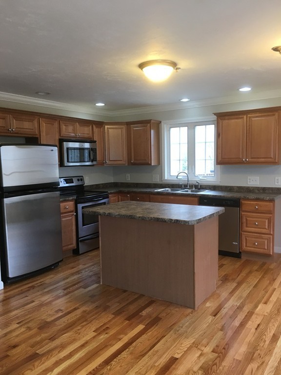 25 3rd Street, Unit E Webster, MA 01570 - Photo 4 of 14 Gallery Image 4