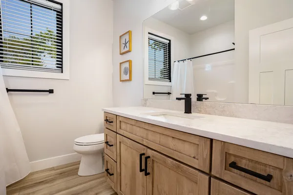 $724,900 | 318 Edgell Street, South Haven, MI 49090