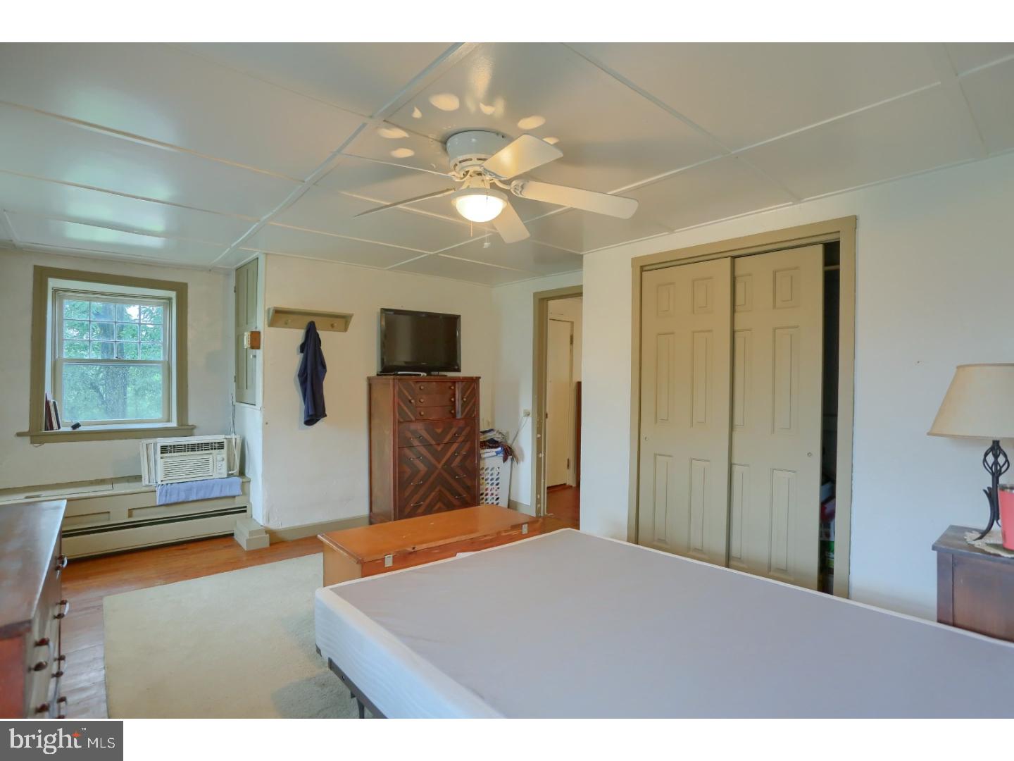 488 Walnuttown Road Fleetwood, PA 19522 - Photo 12 of 25 Gallery Image 12