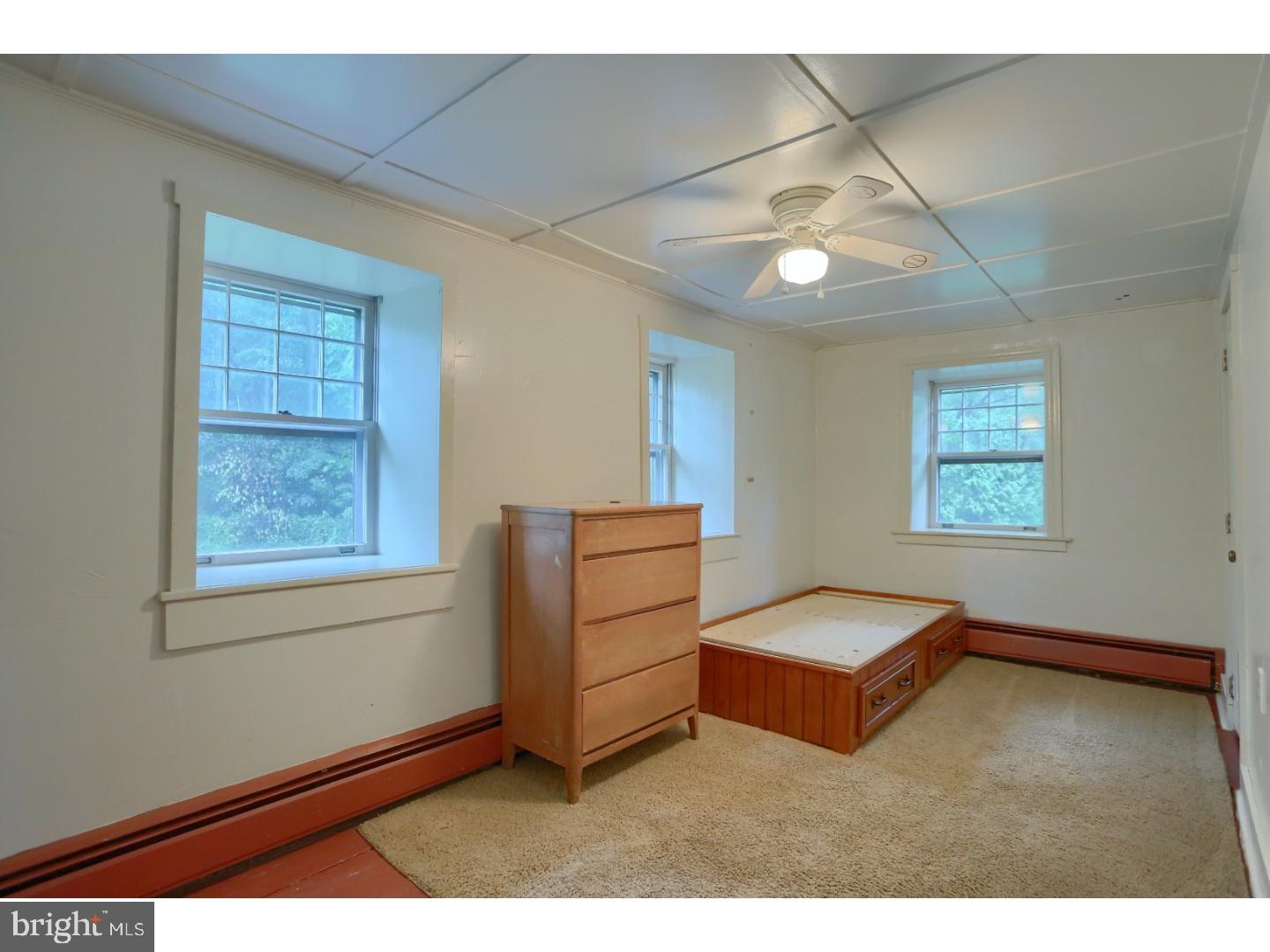 488 Walnuttown Road Fleetwood, PA 19522 - Photo 14 of 25 Gallery Image 14