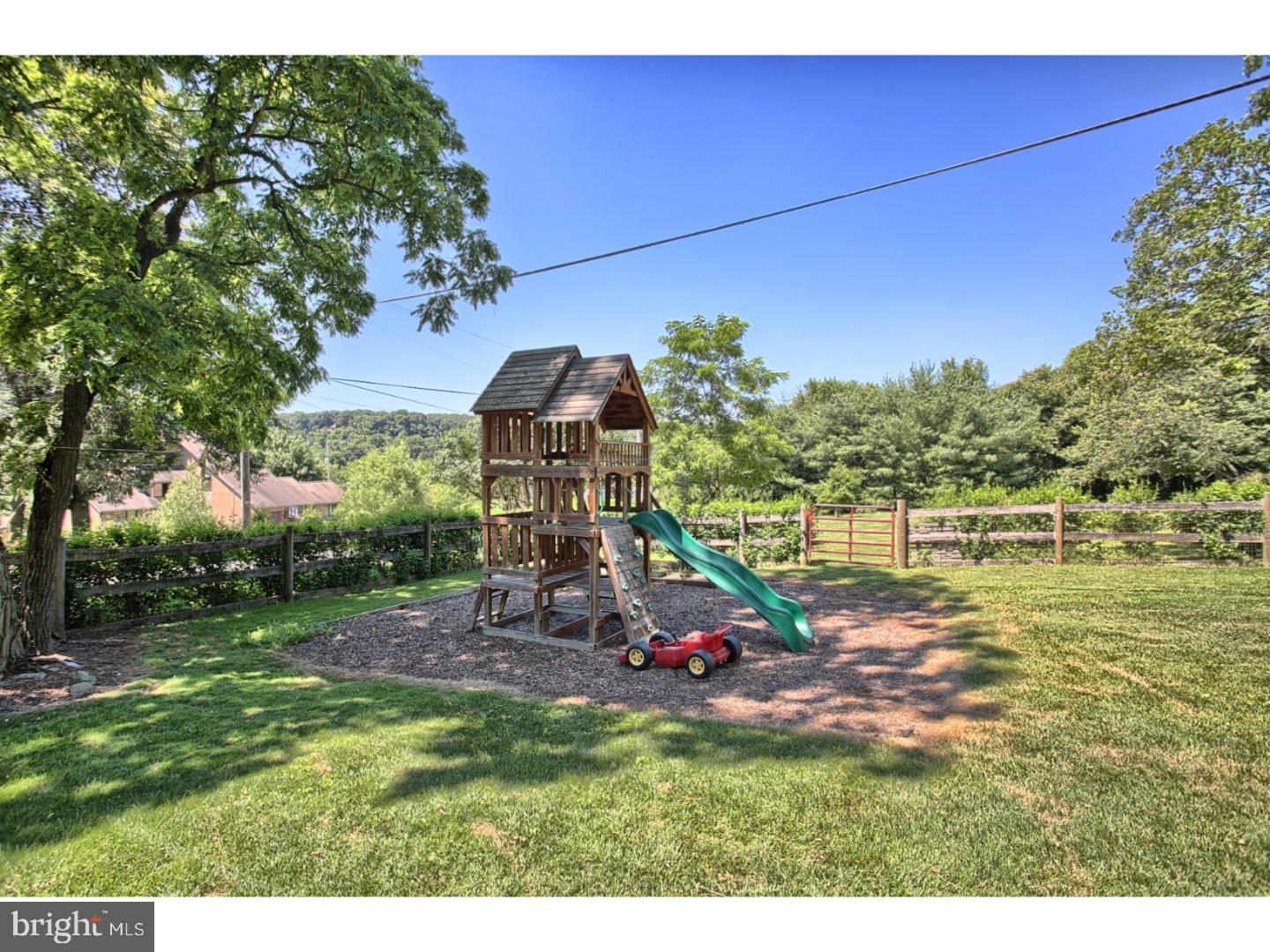 488 Walnuttown Road Fleetwood, PA 19522 - Photo 23 of 25 Gallery Image 23