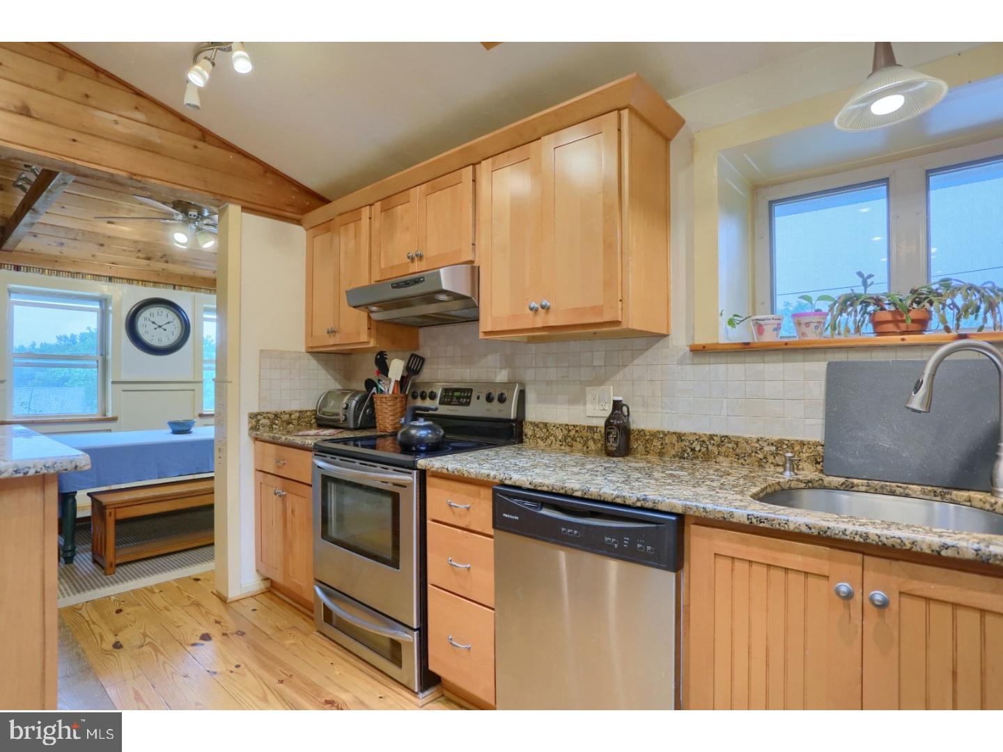 488 Walnuttown Road Fleetwood, PA 19522 - Photo 7 of 25 Gallery Image 7