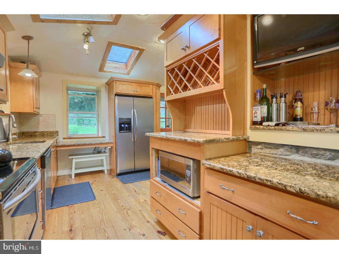 488 Walnuttown Road Fleetwood, PA 19522 - Photo 9 of 25 Gallery Image 9