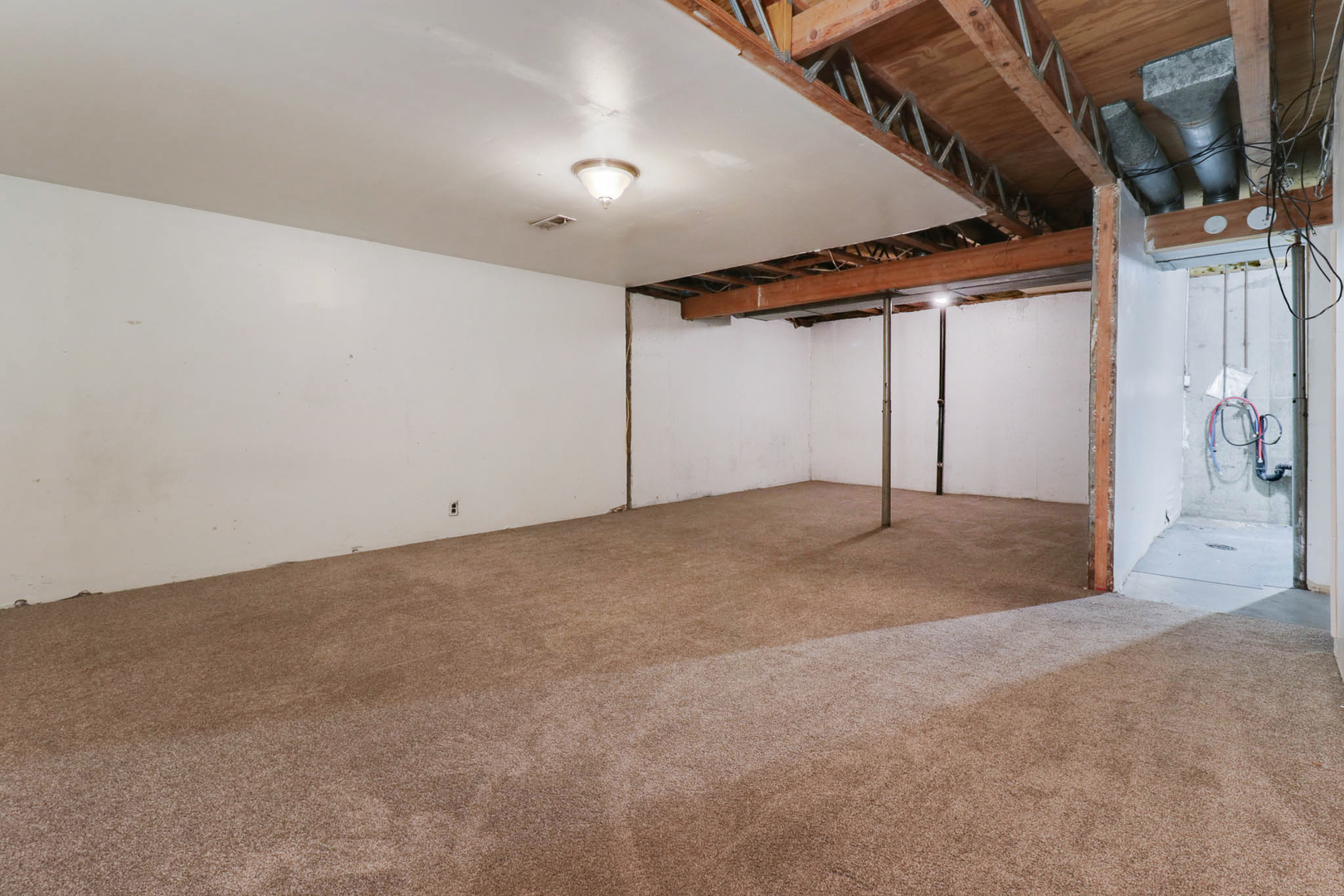 1528 North Hershey Road Bloomington, IL 61704 - Photo 25 of 34