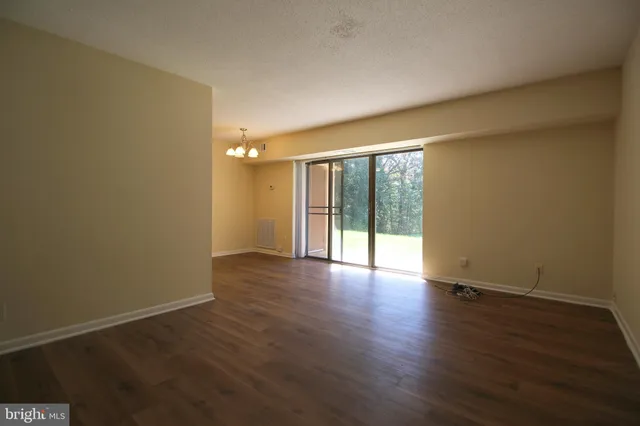 $1,995 | 11615 Stoneview Square, Unit 72/2B, Reston, VA 20191