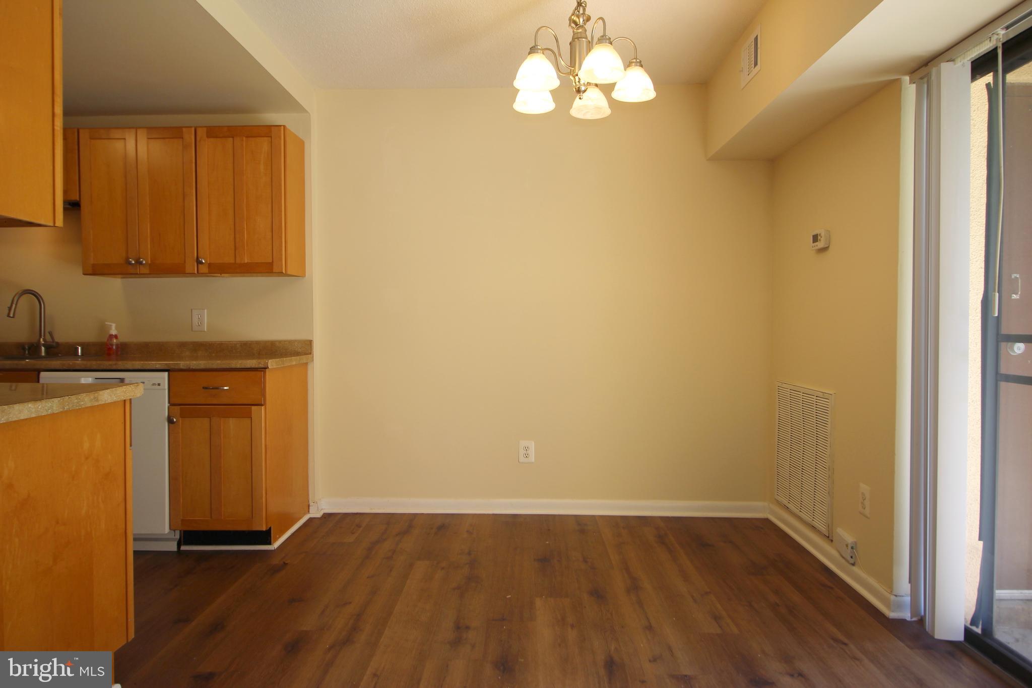 11615 Stoneview Square, Unit 72/2B Reston, VA 20191 - Photo 8 of 25