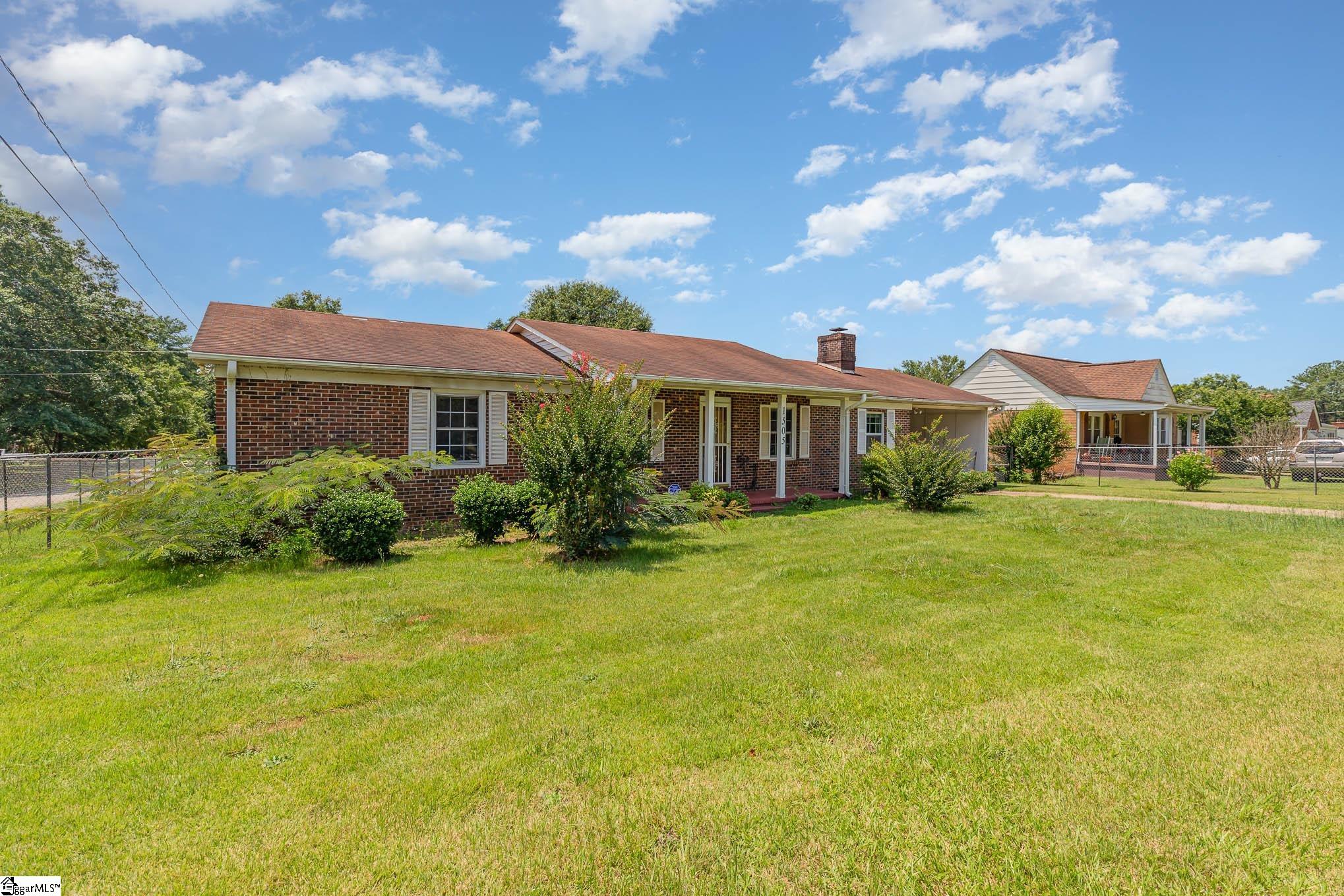 1505 Nazareth Road Spartanburg, SC 29301 - Photo 3 of 23