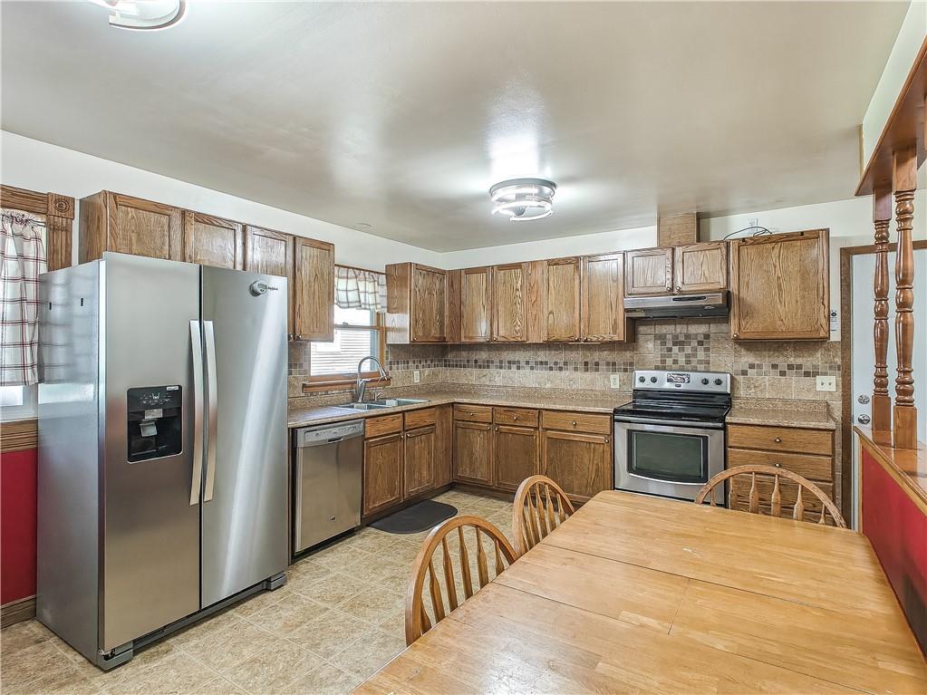 102 Walnut Court Perry, KS 66073 - Photo 11 of 32