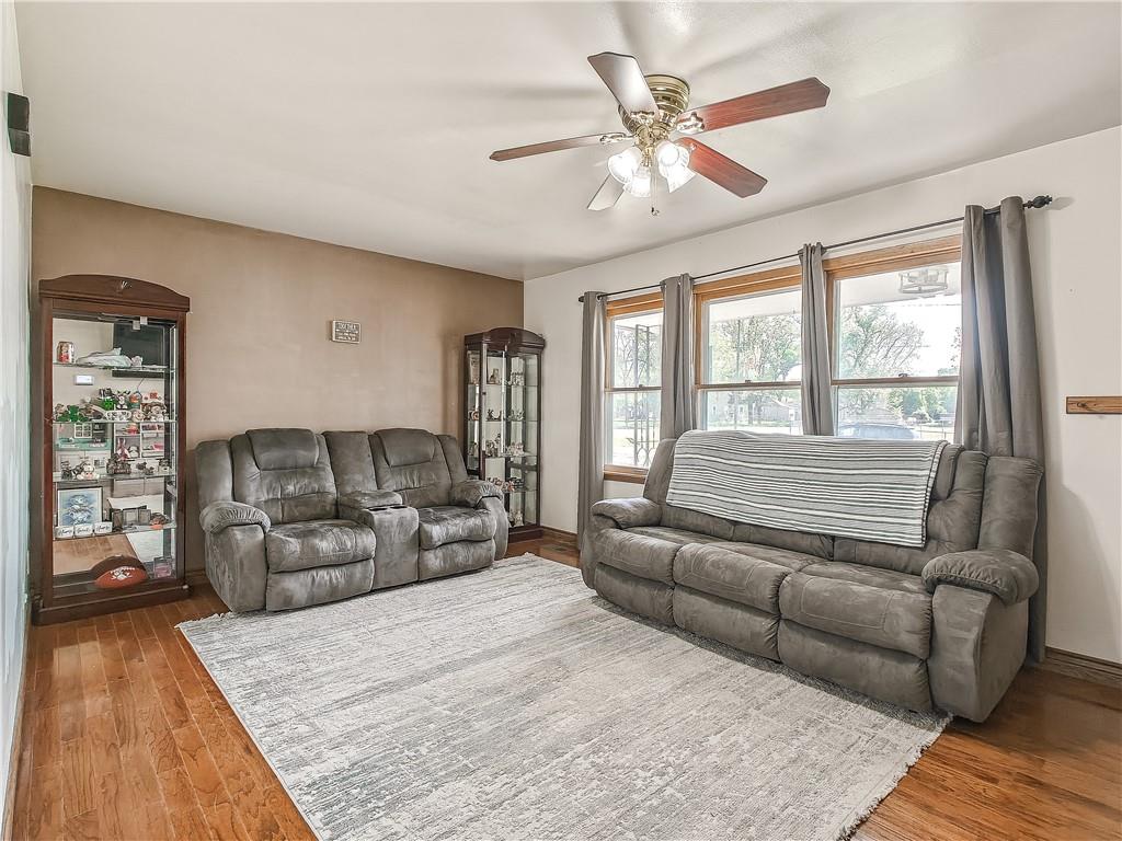 102 Walnut Court Perry, KS 66073 - Photo 6 of 32