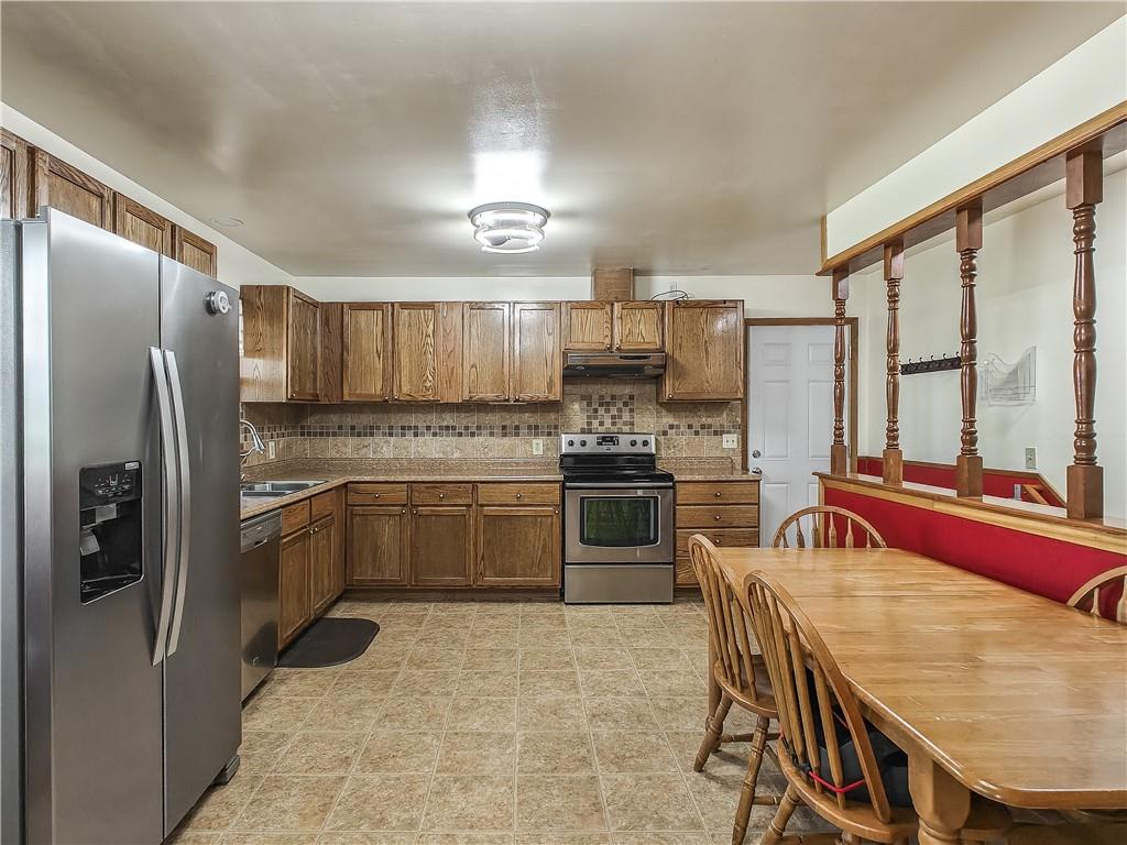 102 Walnut Court Perry, KS 66073 - Photo 10 of 32