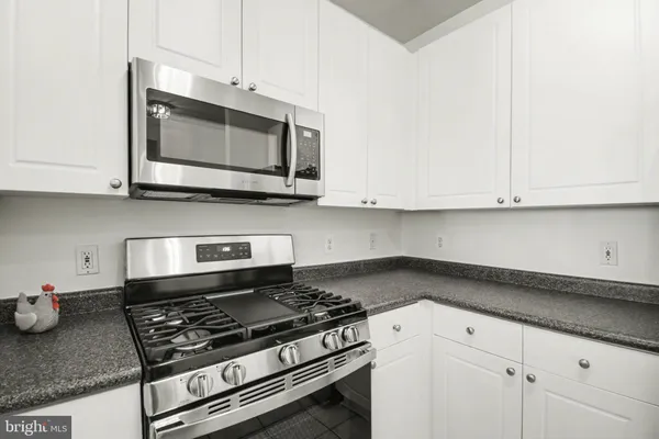 $1,950 | 9490 Virginia Center Boulevard, Unit 331, Vienna, VA 22181