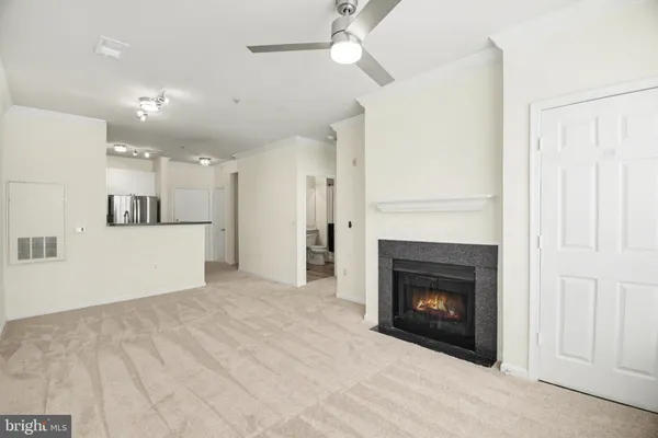 $1,950 | 9490 Virginia Center Boulevard, Unit 331, Vienna, VA 22181