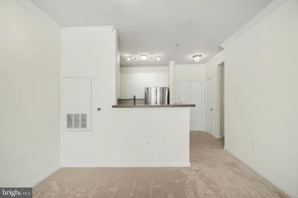 $1,950 | 9490 Virginia Center Boulevard, Unit 331, Vienna, VA 22181