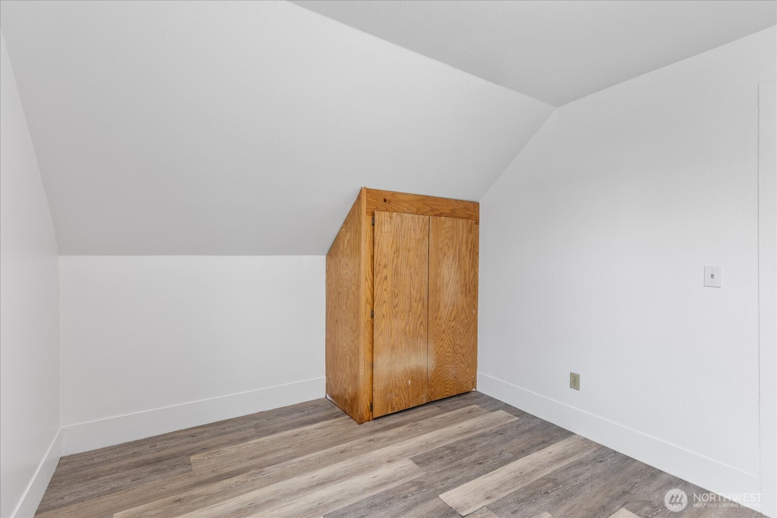 2307 Rockefeller Avenue Everett, WA 98201 - Photo 10 of 28