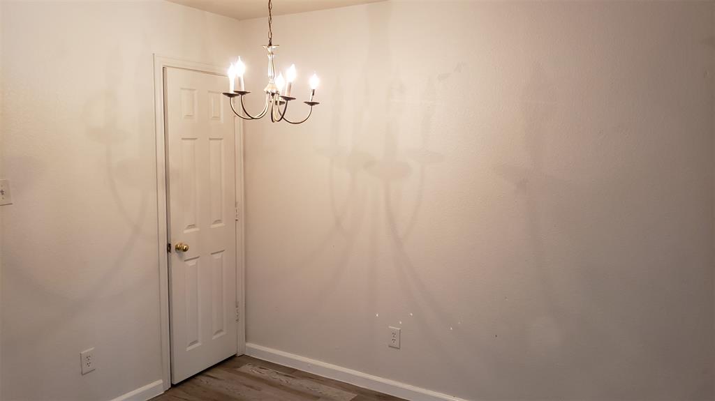2111 R. W. Bivens Lane Fort Worth, TX 76105 - Photo 6 of 10