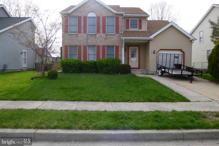 9022 Fieldchat Road Baltimore, MD 21236 - Photo 22 of 23 One Car Garage & Driveway