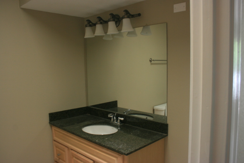 3759 East Bloomfield Road Phoenix, AZ 85032 - Photo 3 of 8 Bathroom