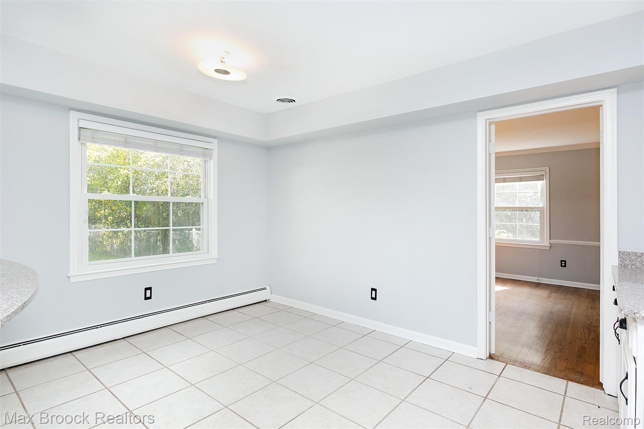 5437 Lahser Road Bloomfield Hills, MI 48304 - Photo 10 of 34 Lahser-12.jpg