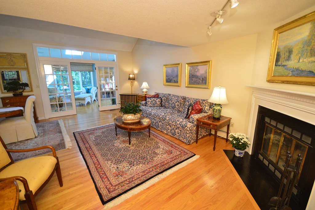 89 Fuller Pond Road, Unit 153 Middleton, MA 01949 - Photo 4 of 30 Gallery Image 4