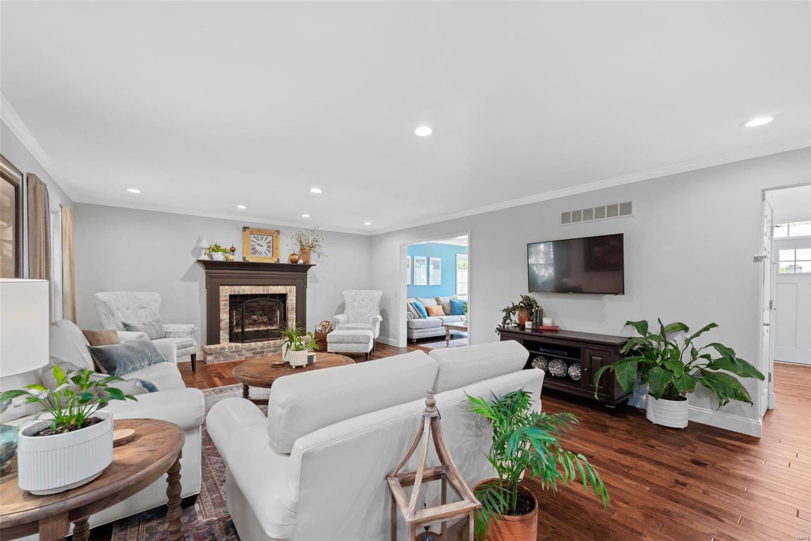 37 Ravens Pointe Lake St. Louis, MO 63367 - Photo 5 of 72