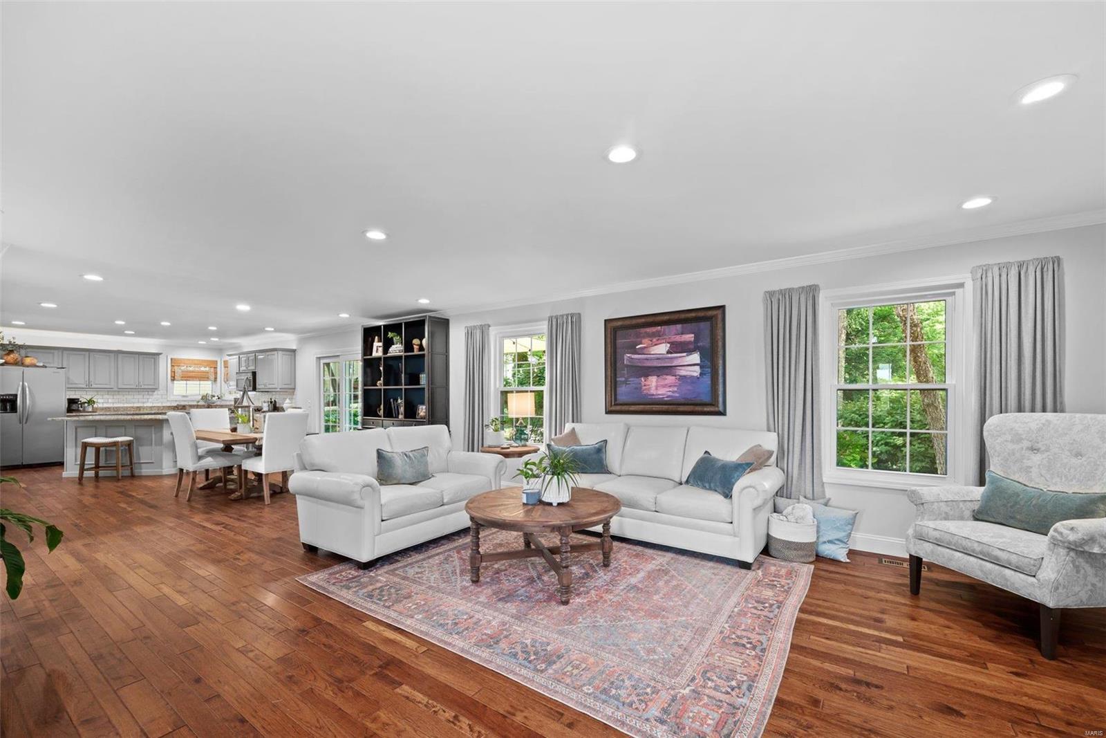 37 Ravens Pointe Lake St. Louis, MO 63367 - Photo 6 of 72